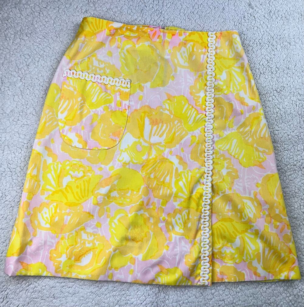 Vintage Lilly Pulitzer “The Lilly” floral skirt  - size Small - OD